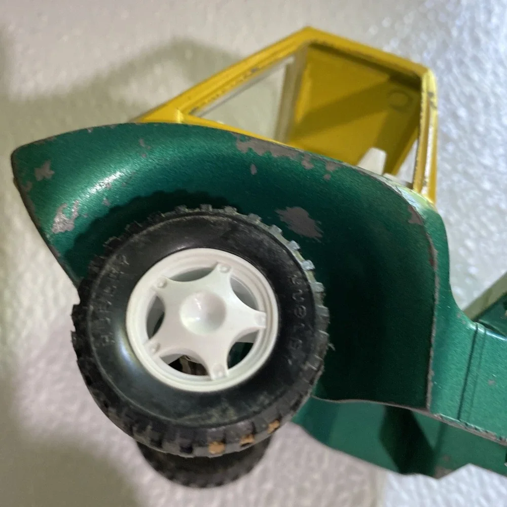 Vintage‎ 1969 Gabriel Hubley Diecast Metal Truck Cab Green Yellow 1161 USA Made